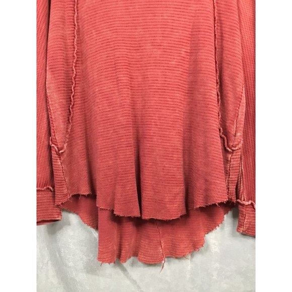American Able Women's Distressed Waffle Knit Long Sleeve Medium Red - Picture 4 of 11